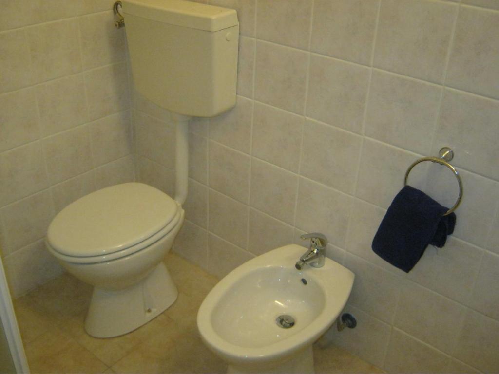 Hostello Don Carlos Buscate Habitación foto